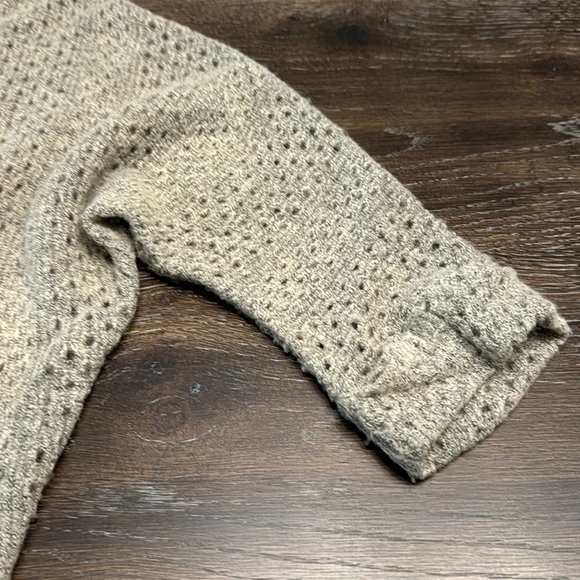 🟠 COTTON ON GRAY CARDIGAN SIZE MEDIUM - Picture 3 of 5